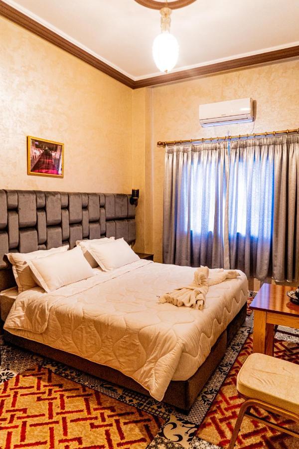 Hotel La Vallee Des Kasbahs Chez Ilyas タンギール エクステリア 写真