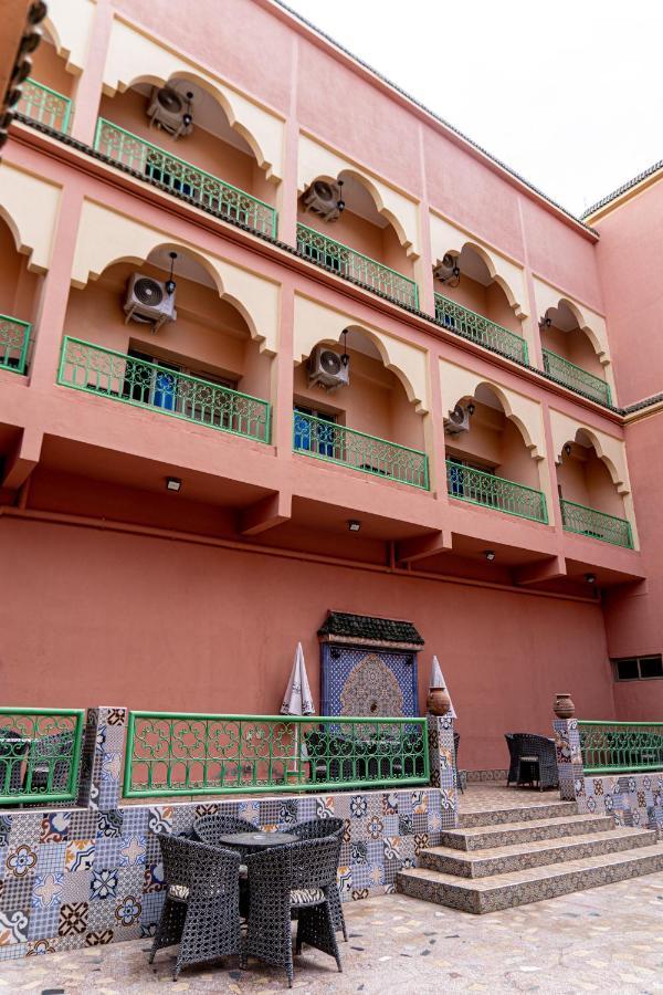 Hotel La Vallee Des Kasbahs Chez Ilyas タンギール エクステリア 写真