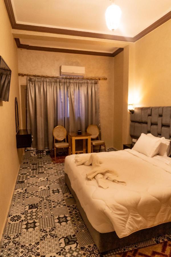 Hotel La Vallee Des Kasbahs Chez Ilyas タンギール エクステリア 写真