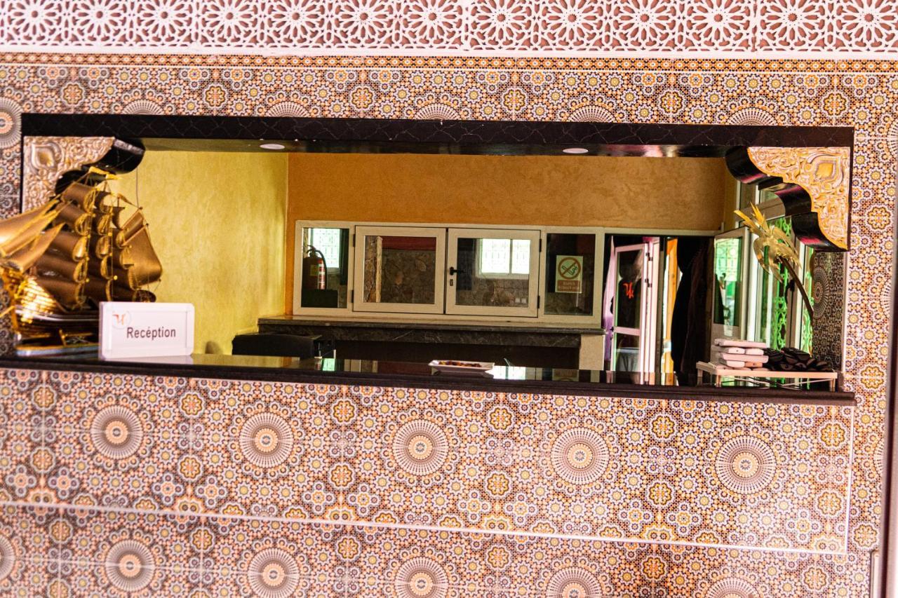 Hotel La Vallee Des Kasbahs Chez Ilyas タンギール エクステリア 写真
