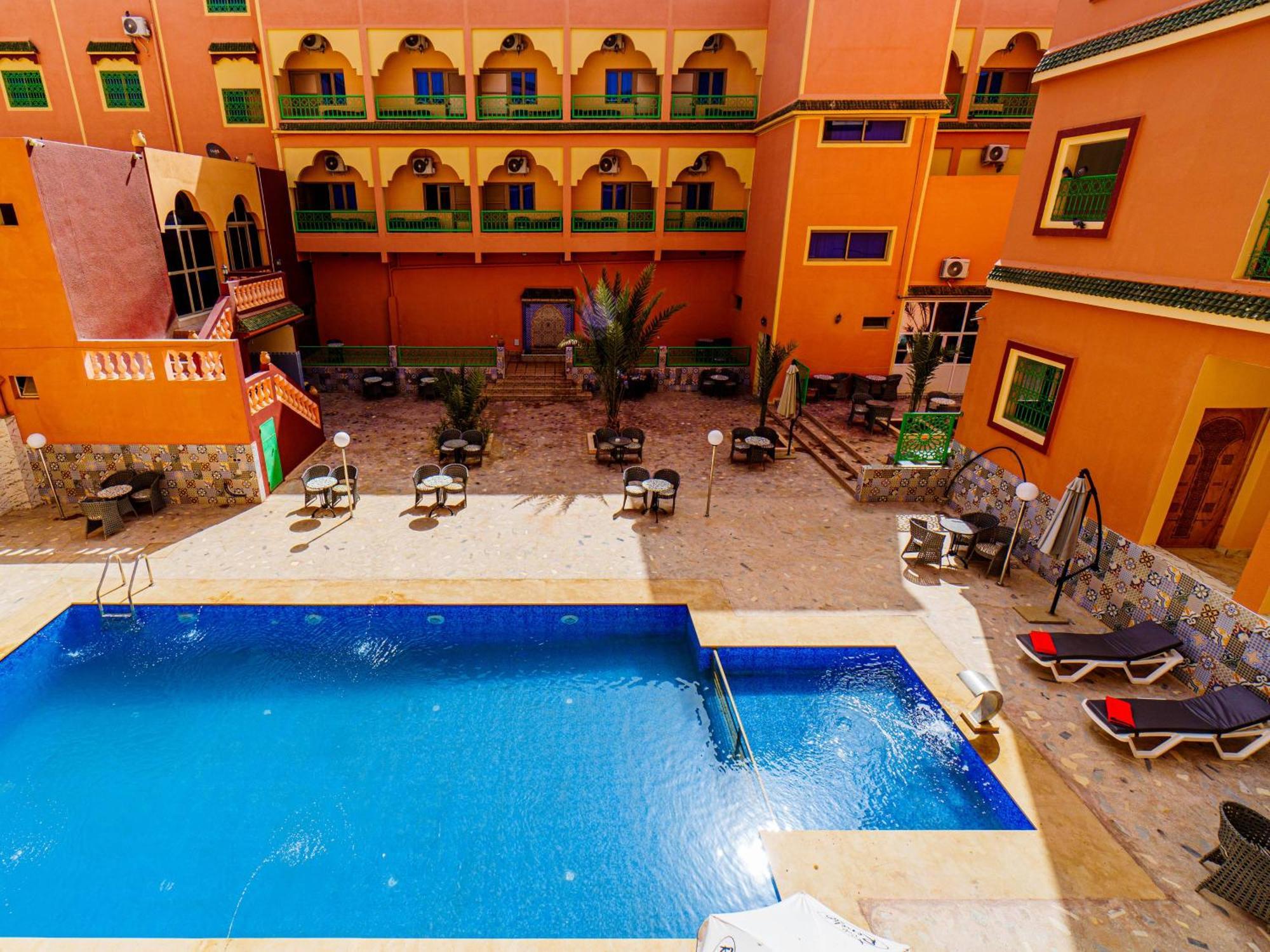 Hotel La Vallee Des Kasbahs Chez Ilyas タンギール エクステリア 写真